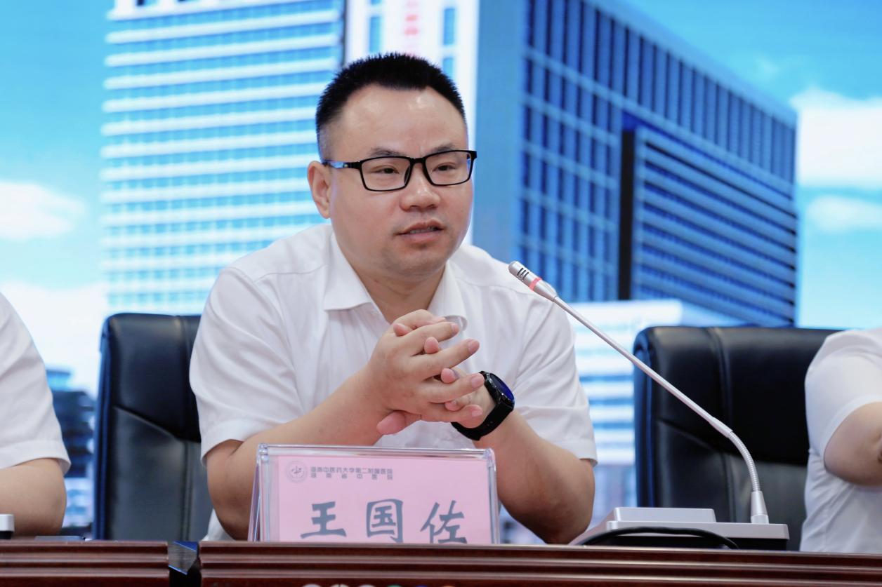 90d88c2fa26d61b0a0ee4a5d95c429d